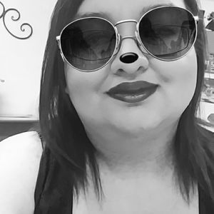 Meet your Posher, Miriam